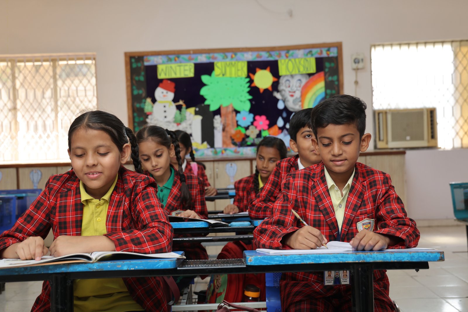 Atmiya Green School